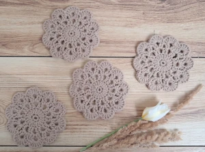 Podkładki pod kubki handmade - zestaw jasny brąz